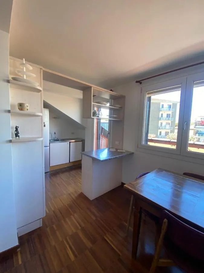 Appartement Quiet Cozy Attic Isola District à Milan